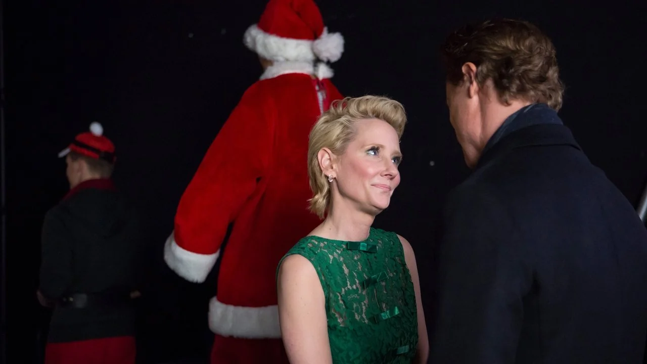 Affisch: Looks Like Christmas (2016)