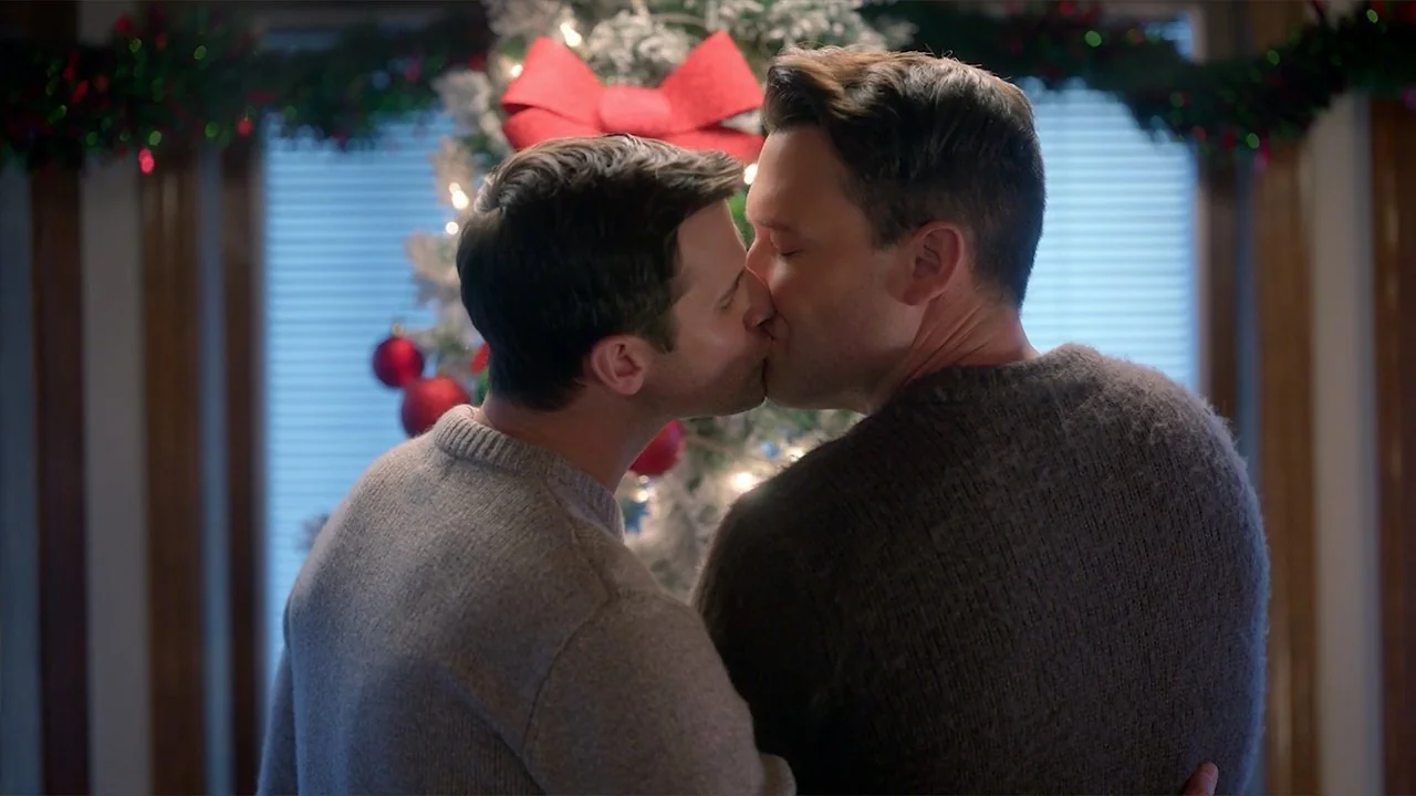 Stillbild ur A Christmas to Treasure