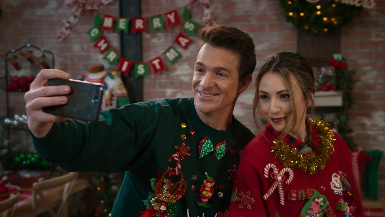 Stillbild ur A Crafty Christmas Romance
