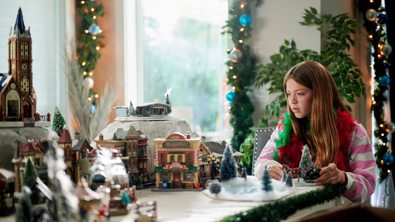 Stillbild ur A Magical Christmas Village