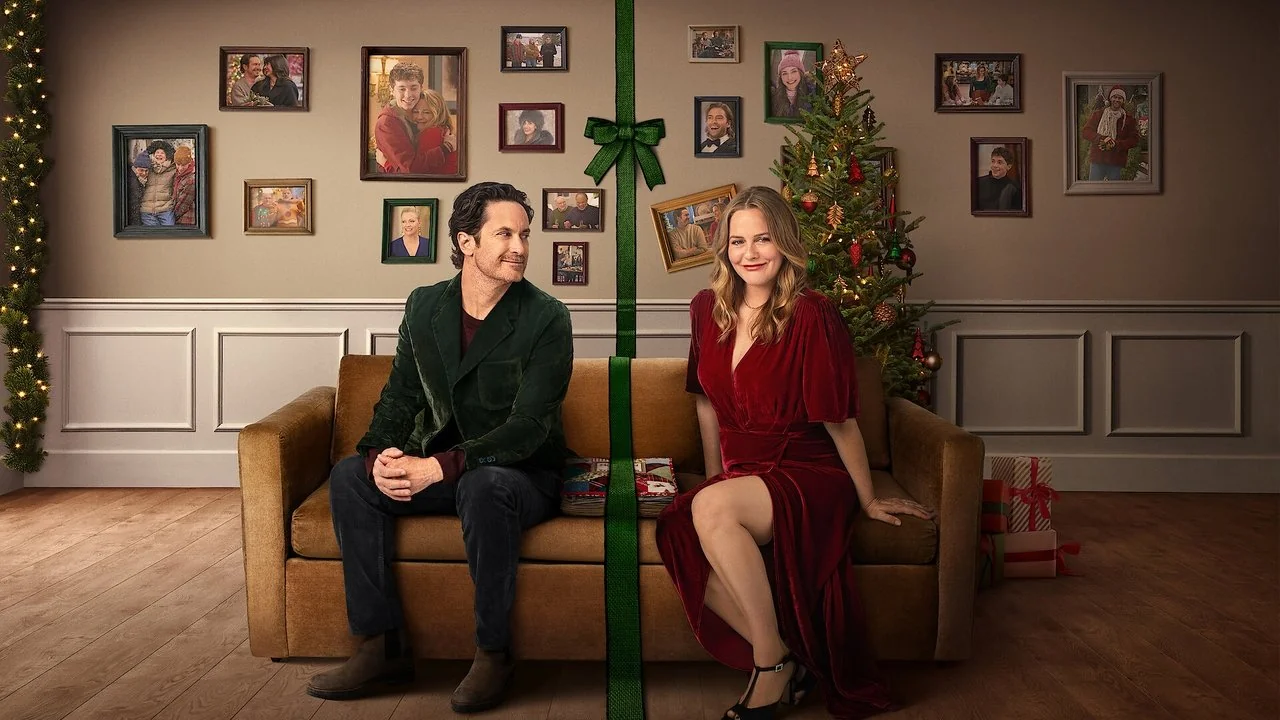 Stillbild ur A Merry Little Ex-Mas