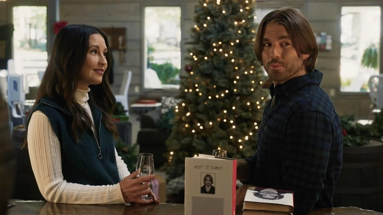 Stillbild ur A Perfect Christmas Pairing