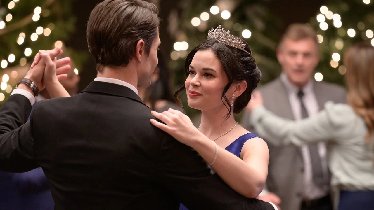 Stillbild ur A Royal Christmas Match