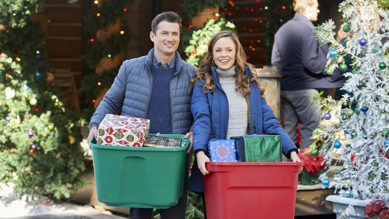 Stillbild ur Check Inn to Christmas