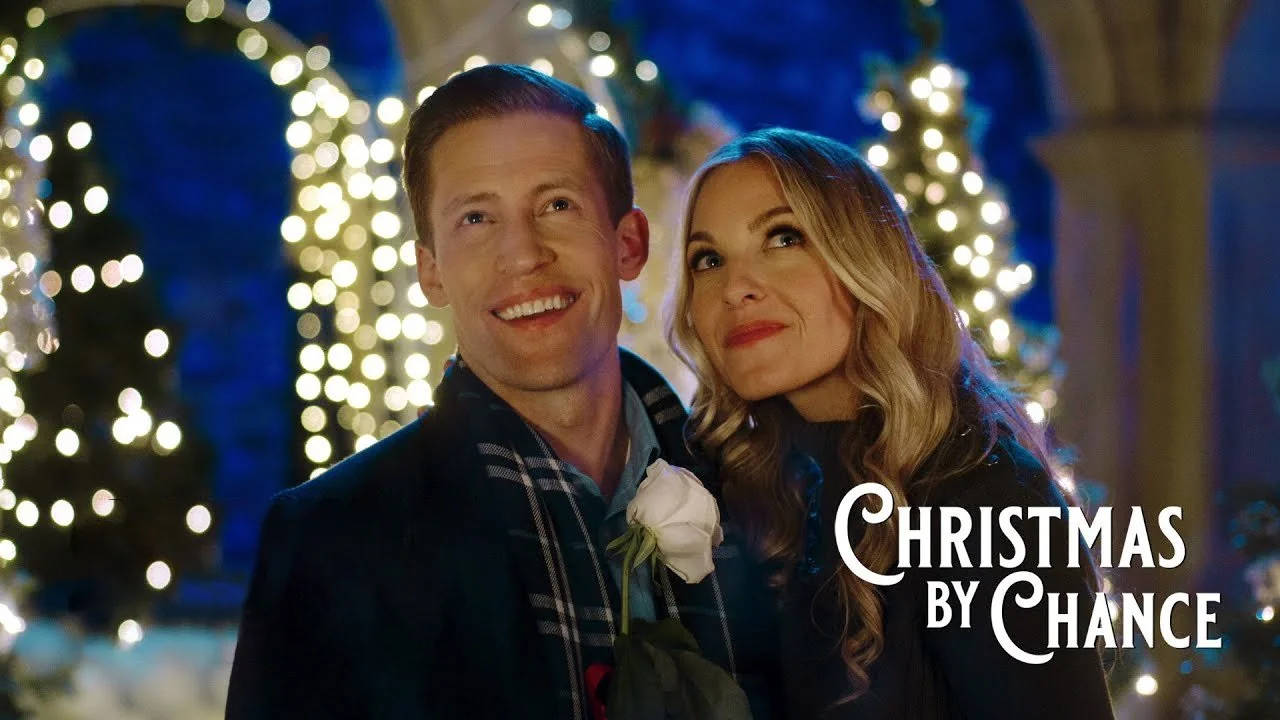 Stillbild ur Christmas by Chance