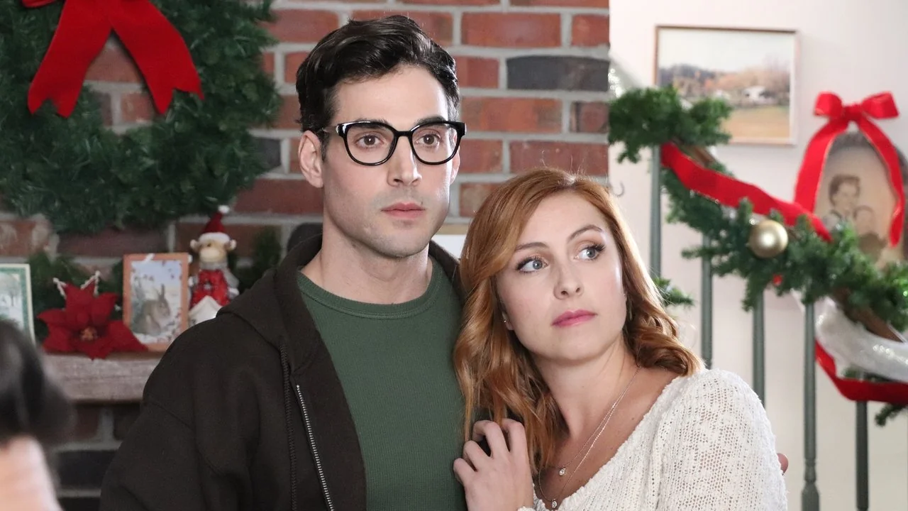 Stillbild ur Christmas Wedding Runaway