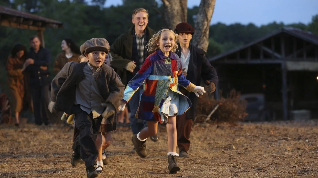Stillbild ur Dolly Parton's Christmas of Many Colors: Circle of Love