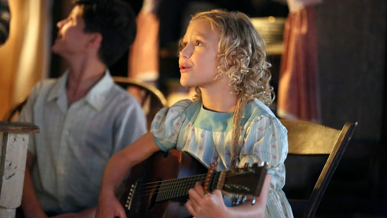 Stillbild ur Dolly Parton's Christmas of Many Colors: Circle of Love