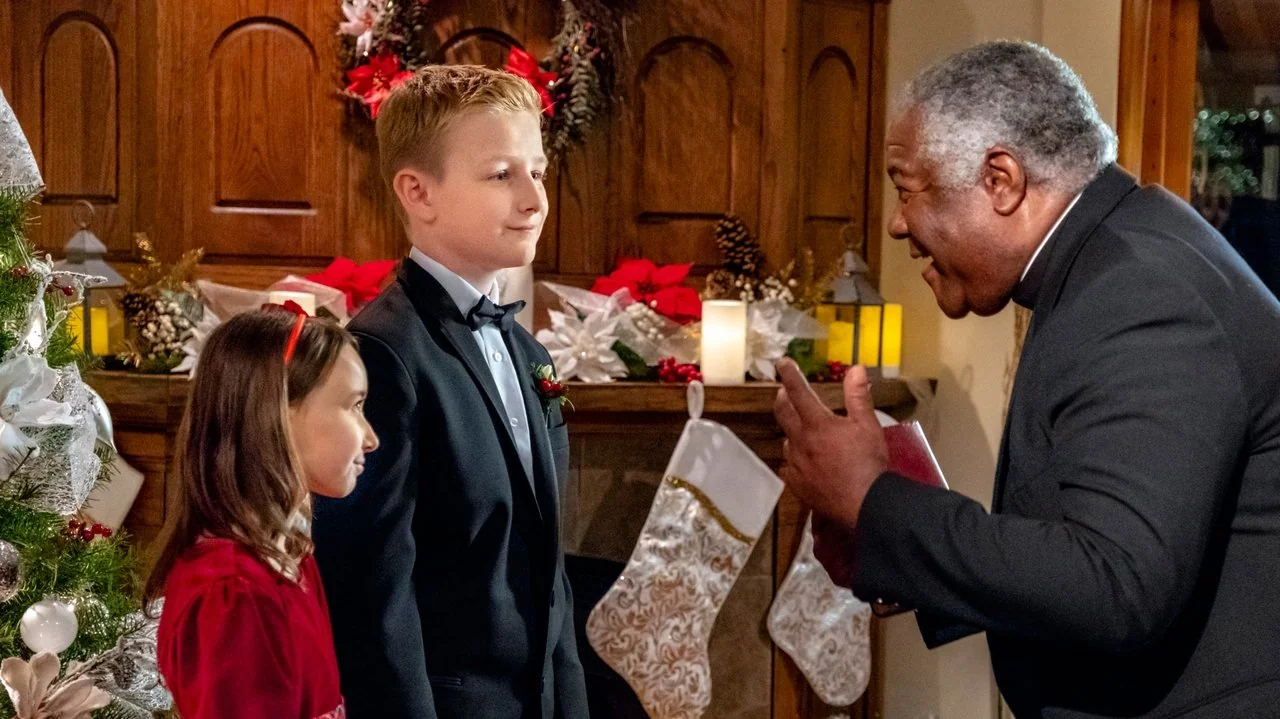 Stillbild ur Marrying Father Christmas