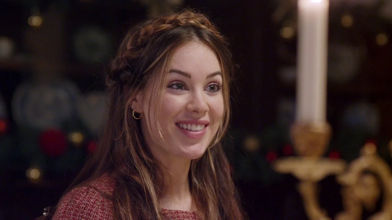 Stillbild ur Picture Perfect Royal Christmas