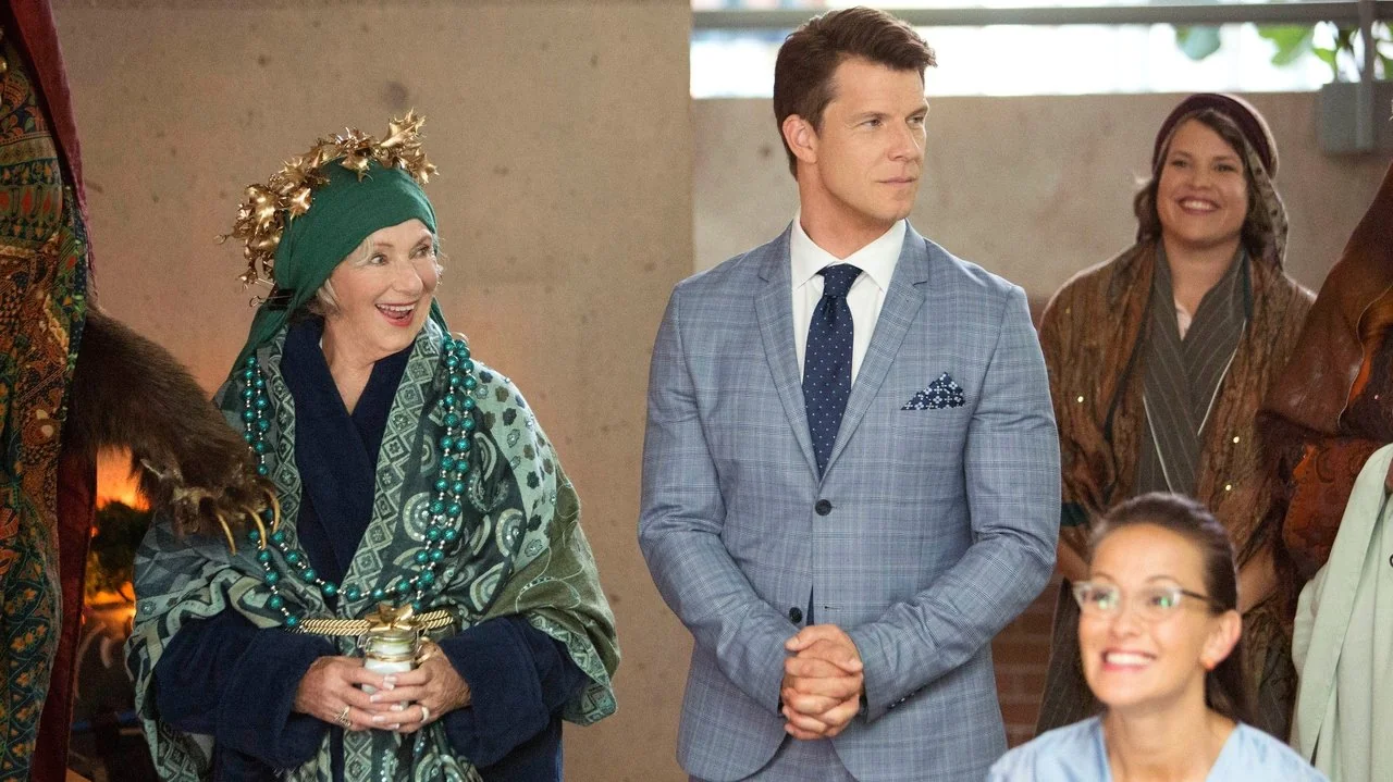 Stillbild ur Signed, Sealed, Delivered for Christmas