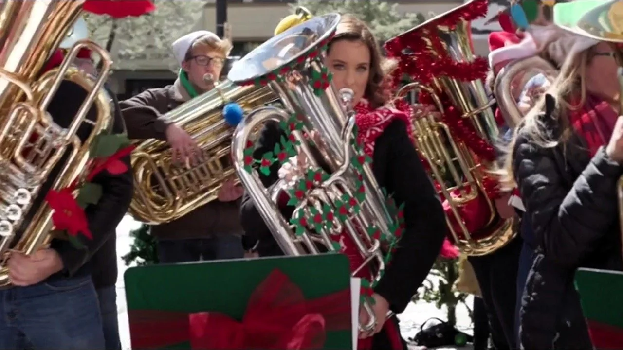 Stillbild ur Sister Swap: Christmas in the City