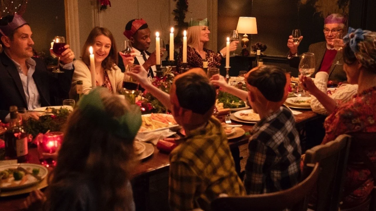 Stillbild ur Surviving Christmas with the Relatives