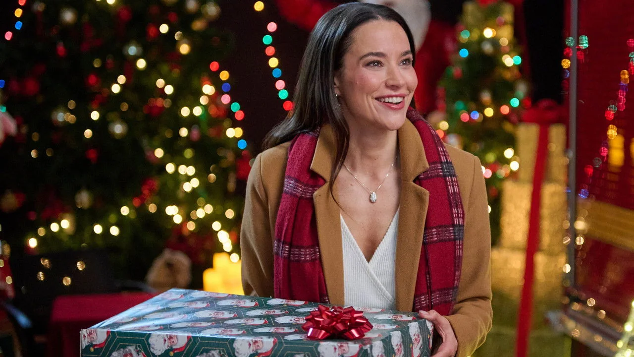 Still: The Christmas Cup